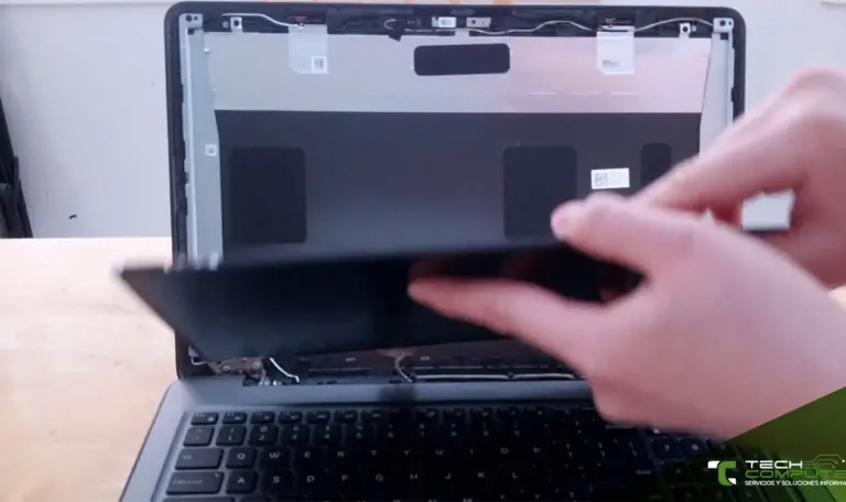 cambio de pantalla notebook